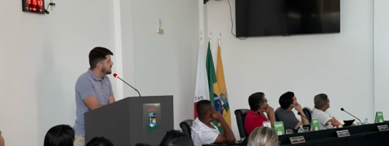 A Câmara Municipal de São Sebastião do Oeste recebeu o secretário de Educação, André Luís, para a prestação de contas da pasta.